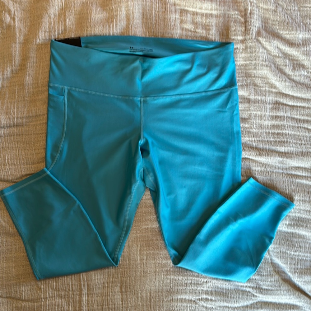 Under Armour compression leggings